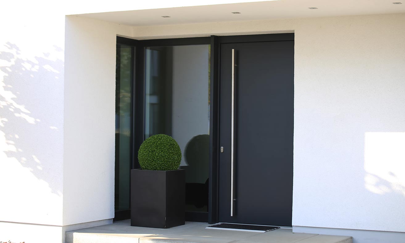 Nowoczesne drzwi zewnętrzne aluminiowe