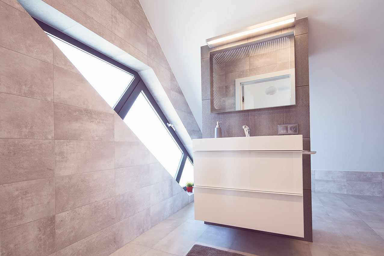 Okno aluminiowe w łazience - Aluhaus